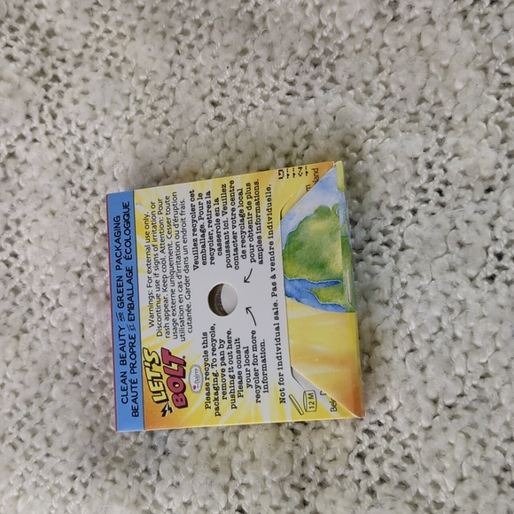 theBalm Let's Bolt Highlighter, 2.2g/0.077oz - Picture 9 of 11